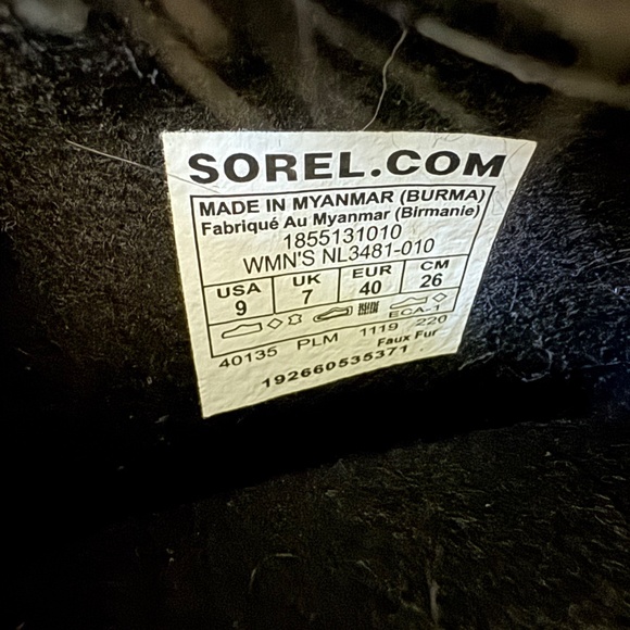 Sorel - JOAN OF ARCTIC™ Women's Waterproof Boot - Black Suede - 9 - Picture 8 of 8